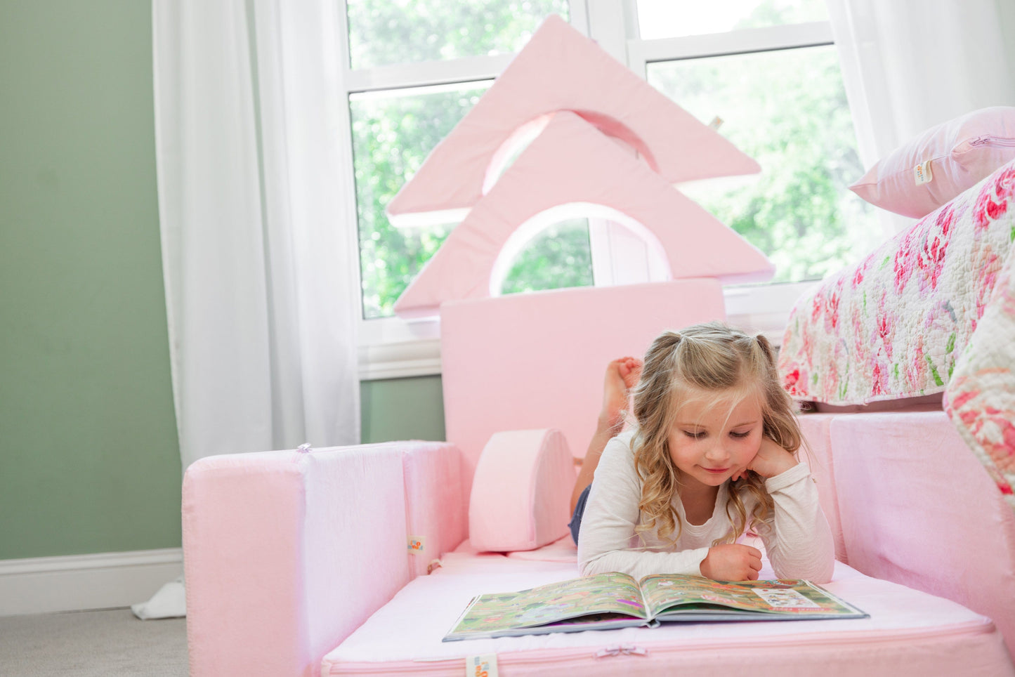 FoamOh! Nooknük Castle Couch Pink FoamOh Castle Sofa